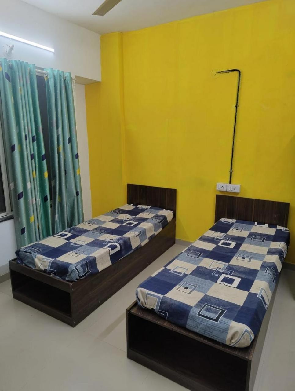 Amber House Hostel Πούνε Εξωτερικό φωτογραφία